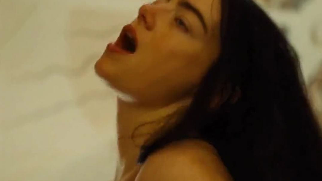 ⁣Emma Stone Nude Orgasm Video